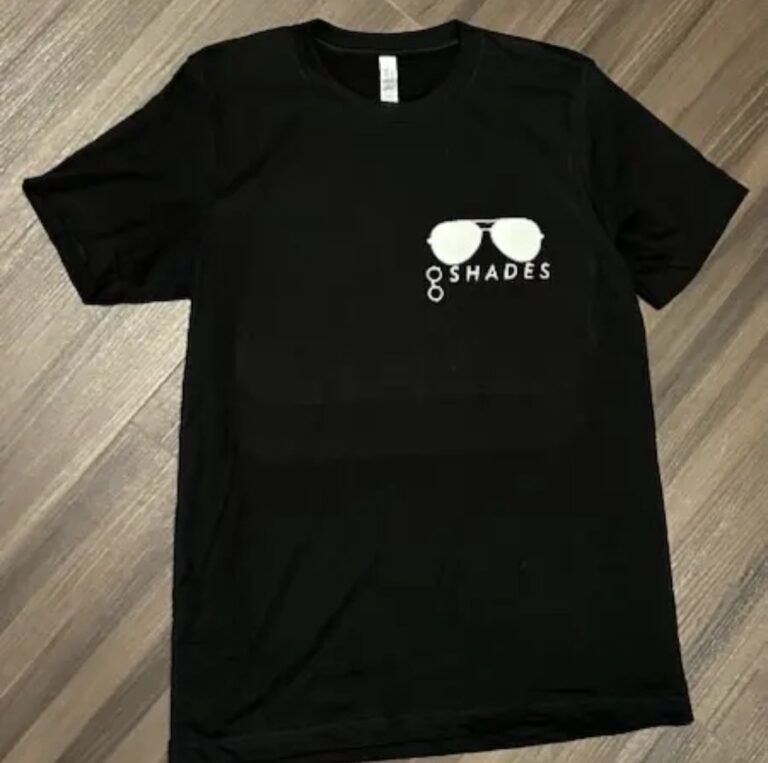 black t shirt